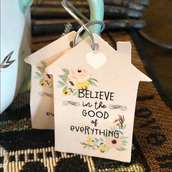 CLEARANCE❗️FAITH HOPE LOVE Wrapped Mug - Picture 5 of 7